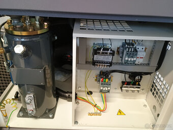 Šroubový kompresor LUFT700 5,5kW, 10bar, 630l/min. - 5