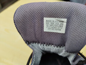 SALOMON GORE-TEX vel. 44 2/3 - 5