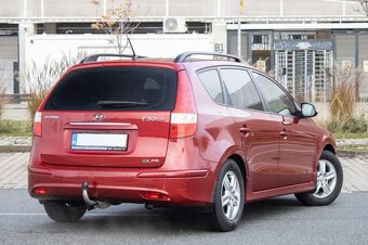 Hyundai i30 CW 80kW (2011) - 5