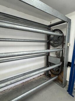 Pater noster-stojan na koberce - 5