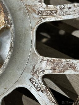 Kola 15” - 7J - ET 37 - 4x100 - 5