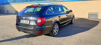 SUPERB COMBI 2.0 tdi 103 kw 4x4 - 5