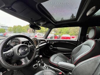 MINI JCW R56 Black&Red - 5