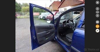 Opel Zafira, 1,6 16V 85kW 7.míst - 5