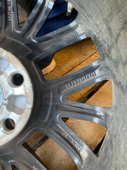Original toyota 5x114 zimni sada 225/45 r17 - 5