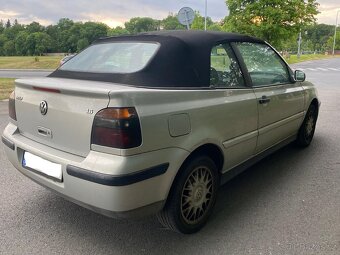 Volkswagen Golf 3.5 Cabrio 1.6 - 5