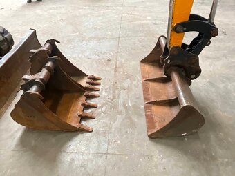 BAGR BOBCAT E 50 - 5
