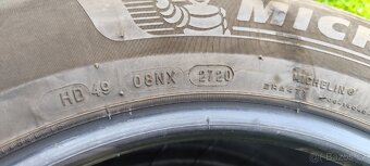 PNEU ZIMNÍ 215 60 R 16 99 H - 5