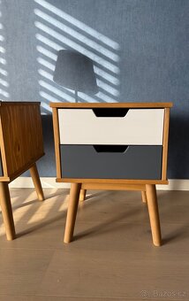 Noční stolky a lampy - 5