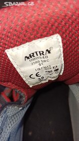 - boty,,, celoroční/pracovní/ Artra vel.39 - 5