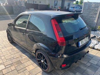 Ford Fiesta 1,6 ST paket 2005 74KW - 5