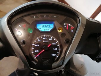 Honda SH125 - 5