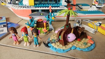 Člun LEGO Friends 41381 pro záchranné operace - 5