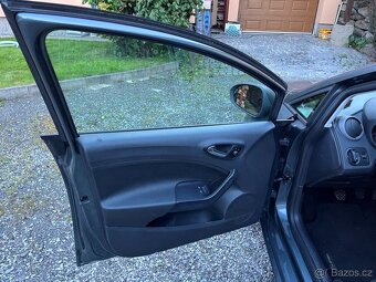 SEAT IBIZA ST combi 1,0 i rok 2016 - 5