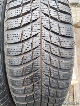 215/65/17 zimni pneu BRIDGESTONE 215/65 R17 - 5