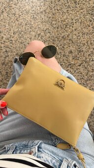 Kožená Crossbody kabelka Pinko - 5