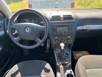 Škoda Octavia Combi Scout 4x4 2.0 FSi 110kw - 5
