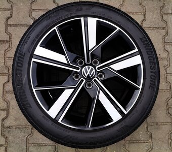 Alu kola originál Volkswagen Transportér T5, T6 5x120 R18 - 5