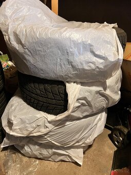 Nokian 235/60 r18 WR SUV 3 - 5