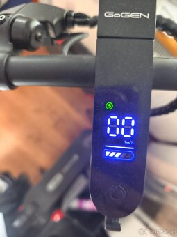 Elektrická koloběžka GoGEN VOYAGER 500W S 801B černá - 5