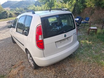 Skoda Roomster 1.6 TDI  66kw r.v.2011 - 5