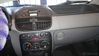 Fiat Punto 1.2 - 5