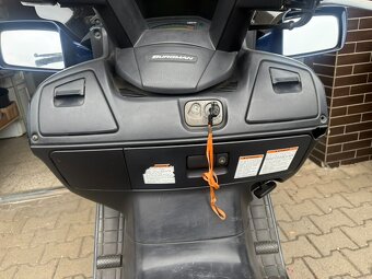 SUZUKI BURGMANN 650 - 5