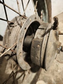 Ráfky s pneumatikami na Maneta - 5