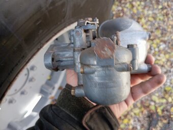 Prodám karburátor Solex 30 BFL s prírubou - 5