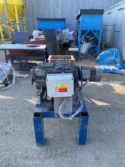 Válcový granulátor - výrobník pelet - 5