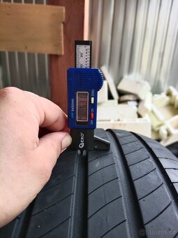 215/55/R17 Michelin Primacy4 - 5