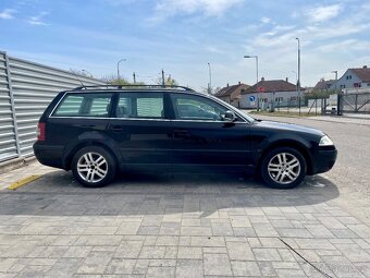 Volkswagen Passat - 5