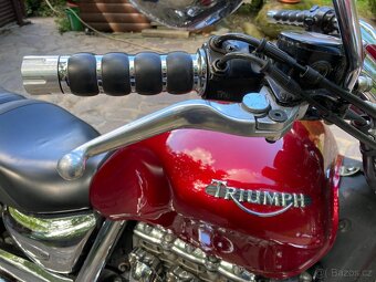 Triumph Rocket III - 5