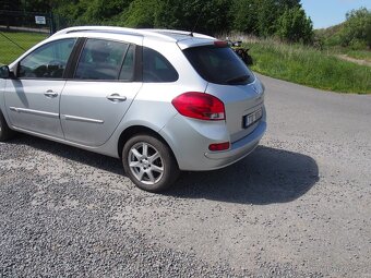 Renault clio combi 2010 - 5