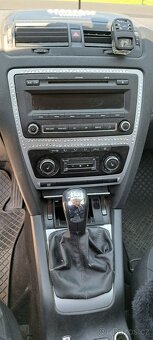 Škoda Octavia - 5