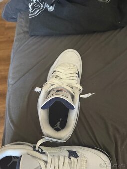 Jordan 4 - 5