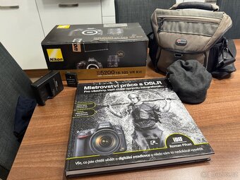 Nikon D5200 - 5