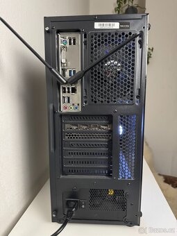Herní PC - RTX 4060, Ryzen 7 5800X, SSD 1TB, RAM 32GB - 5