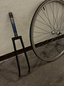 Kolo favorit rozložené, za odvoz - 5