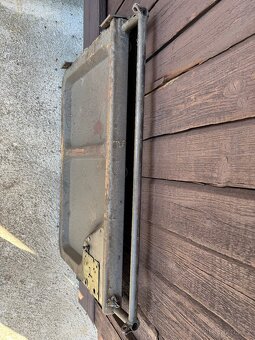 Nepoužité pravé dveře Gaz 69 - 5