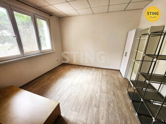 Pronájem částečně vybaveného bytu, 133121 - 5