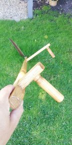 1x KOSA, 3 NAKLEPÁVAČE, KLADÍVKA, KOZLÍK - 5