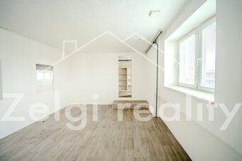 Pronájem haly - 550m2 - v průmyslovém areálu - Kojetín - Mo - 5