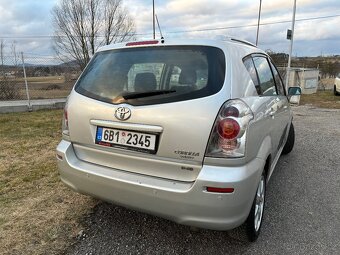 Toyota Corolla Verso 2.0D4D - 5