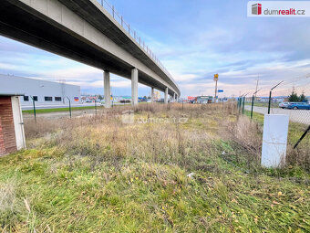 Prodej komerčního pozemku s projektem a stavebním povolením  - 5