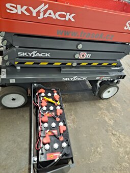 NOVÁ Nůžková plošina SkyJack SJ 3219E - 5