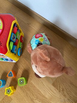Set hraček Vtech Medvídek + Magická kostka - 5