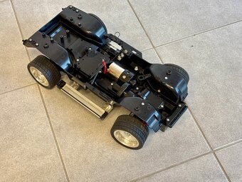 Tamiya CC-01 Isuzu - 5