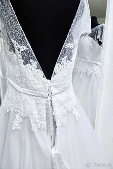 KRAJKOVÉ svatební šaty - 5