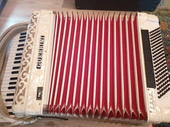 Akordeon GUERRINI FOLK 120 basů, 1315 registrů, kufr - 5